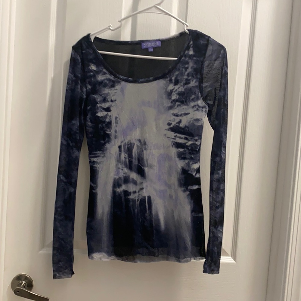 Vivienne tam long sleeve size small